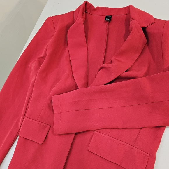 Red Blazer - Picture 3 of 4